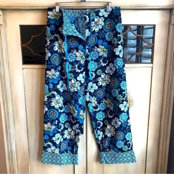 Vera Bradley Pants - EUC Vera Bradley Cropped Lounge Pants